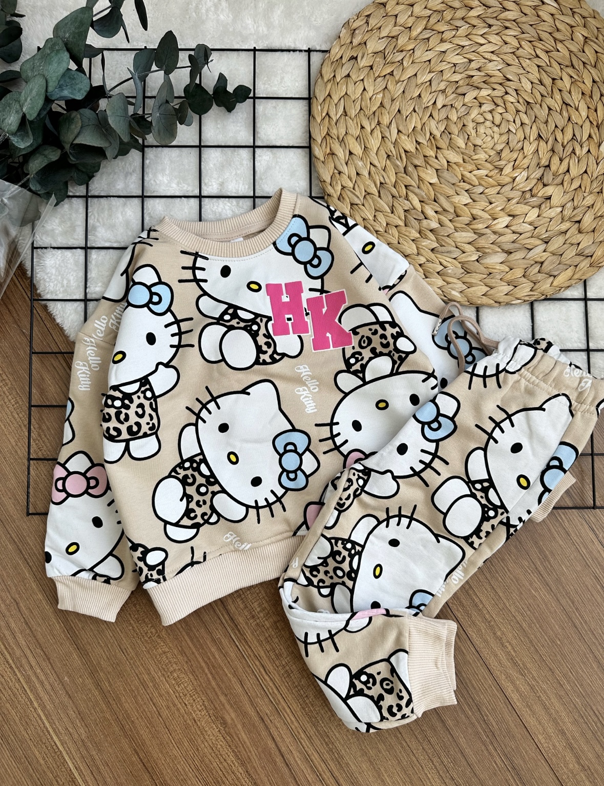 1-6 Yaş Hello Kitty Sütlü Kahve Takım